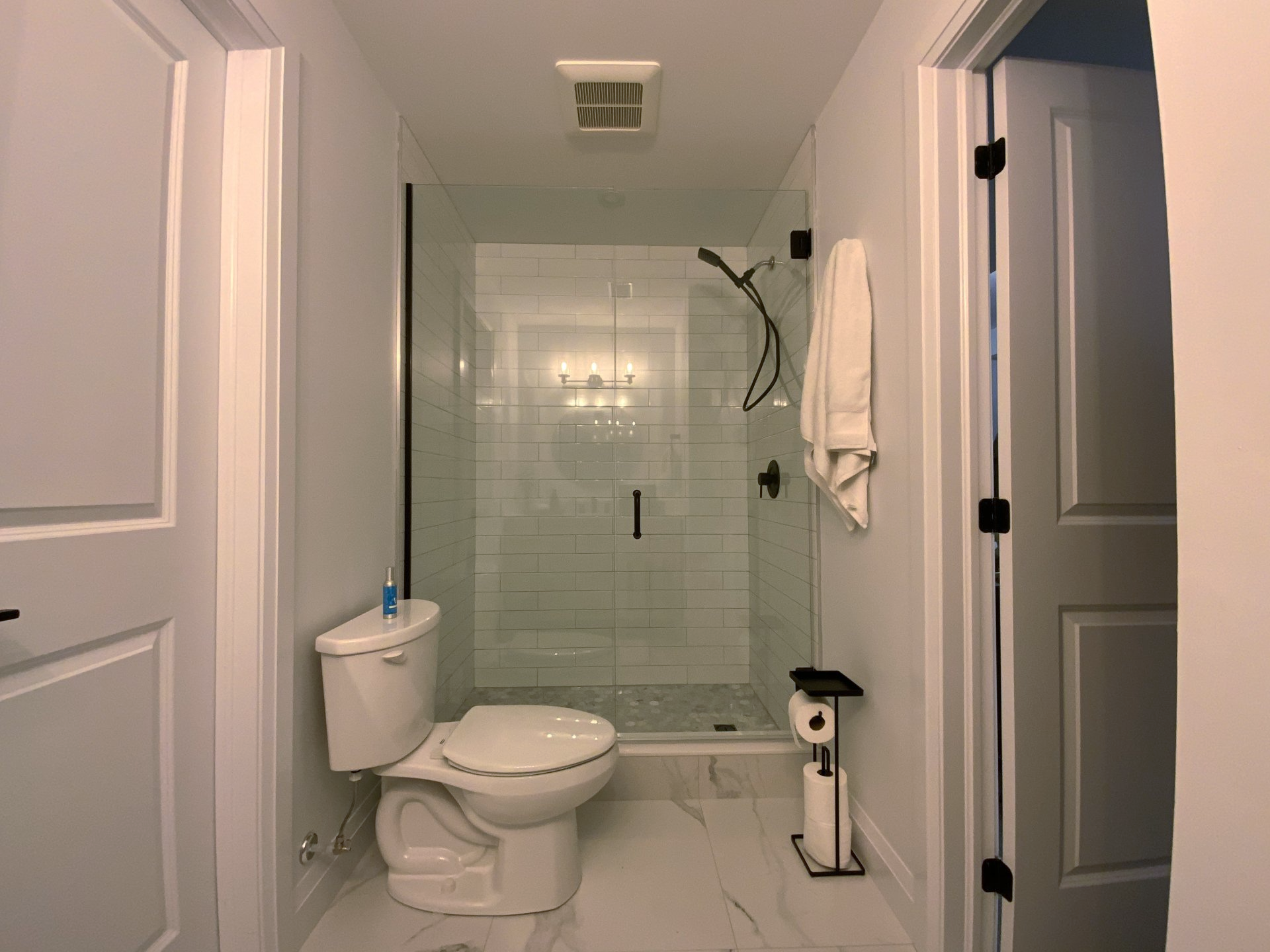 Modern bathroom