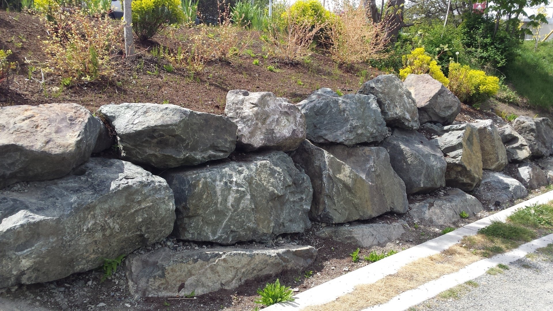 Boulder Retaining Wall, retaining walls Halifax NS
