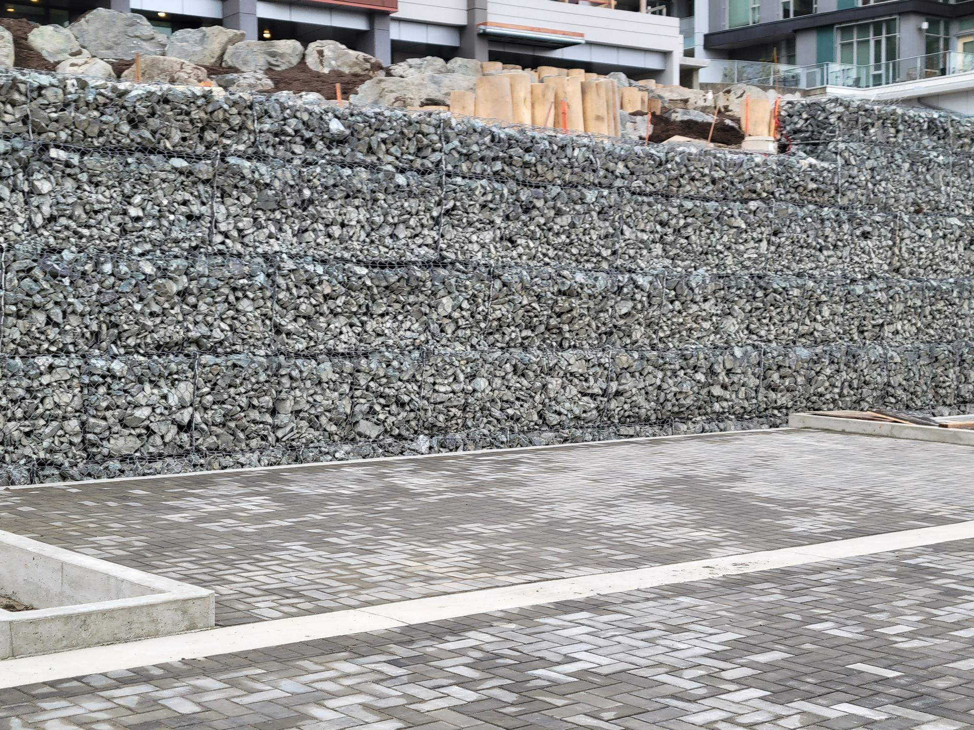 tall gabion retaining wall