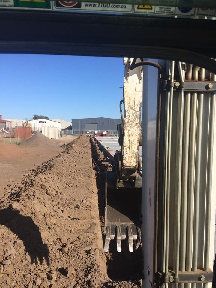 An Excavator Digging a Construction Site Foundation | Geelong, Vic | Don Barry’s Bobcat Hire An Excavator Digging a Construction Site Foundation | Geelong, Vic | Don Barry’s Bobcat Hire