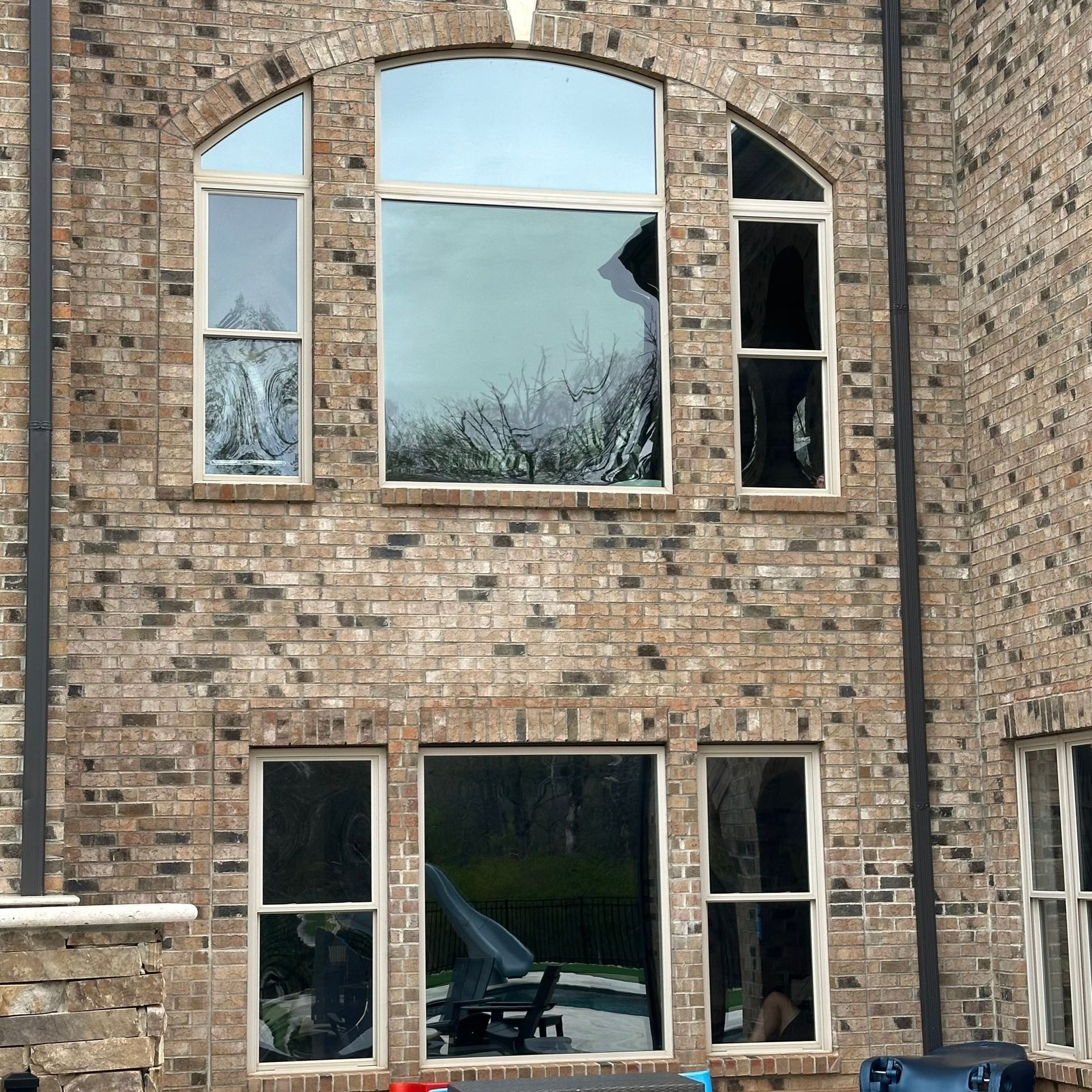 A large brick building with a lot of windows