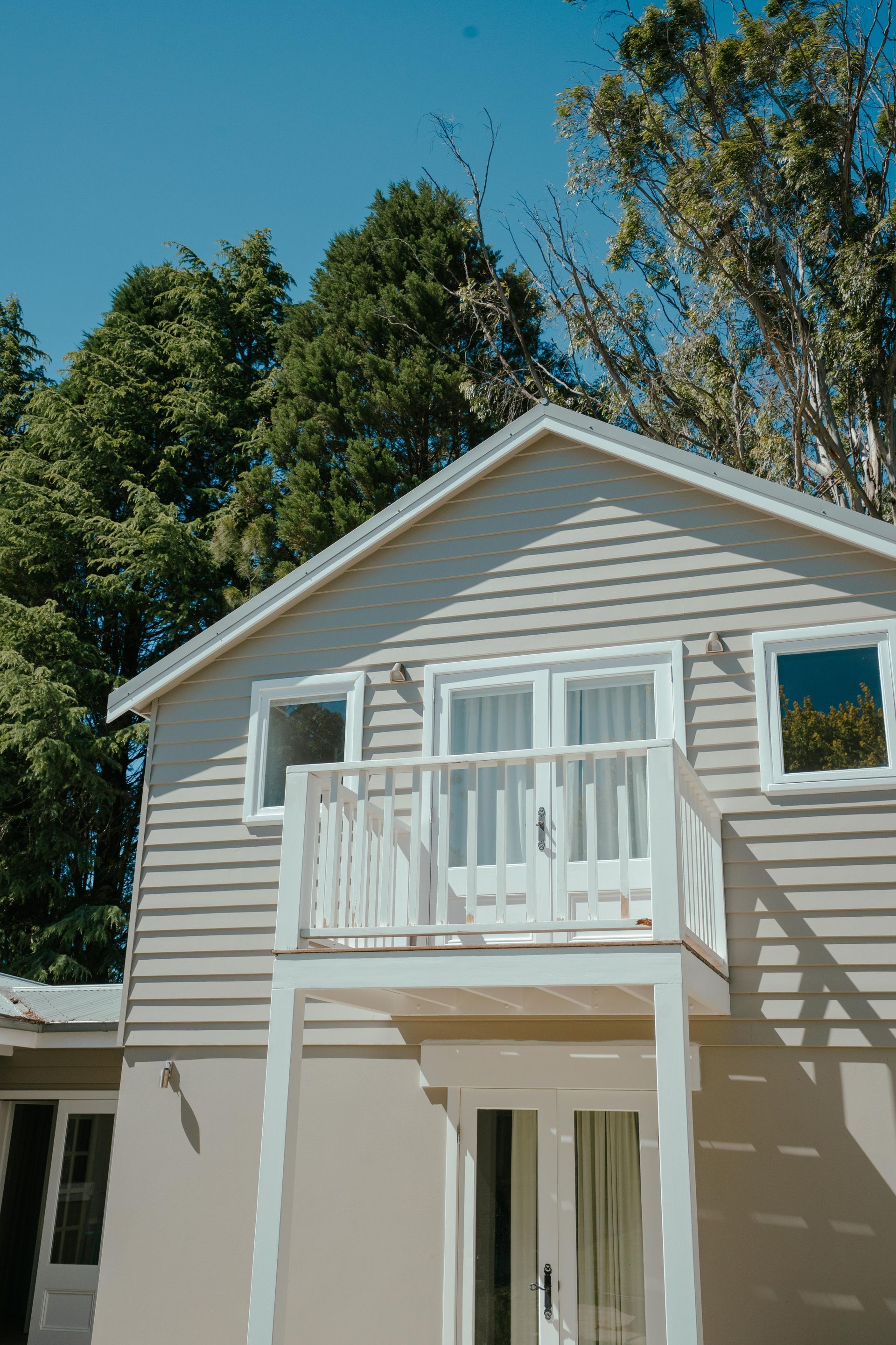 Two-story Light Gray House With Balcony — Mittagong Painting in Welby, NSW
