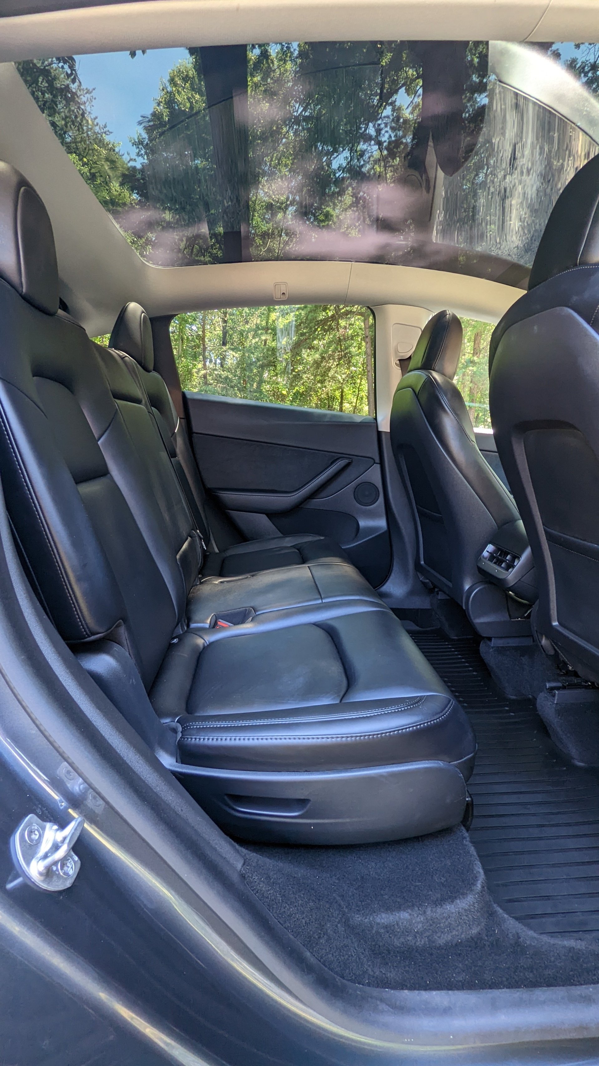 Gallery Fulton, Missouri Suds Up Auto Detailing