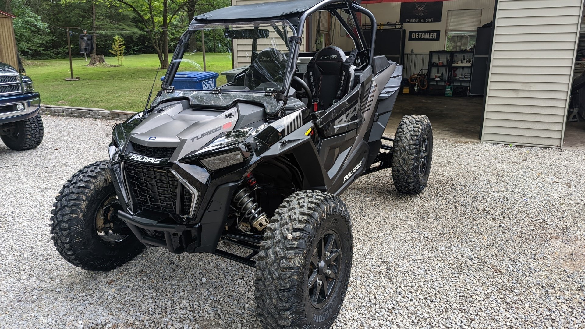 Gallery Fulton, Missouri Suds Up Auto Detailing