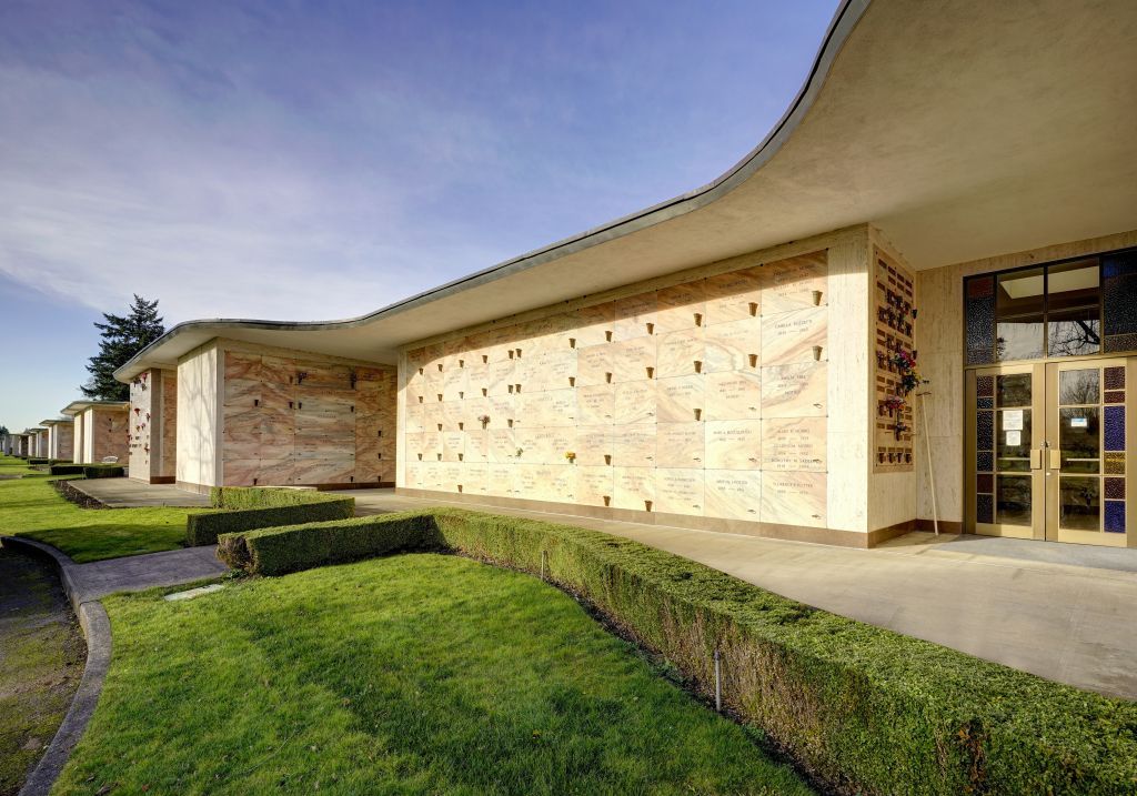 Rose City Cemetery and funeral home mausoleums
