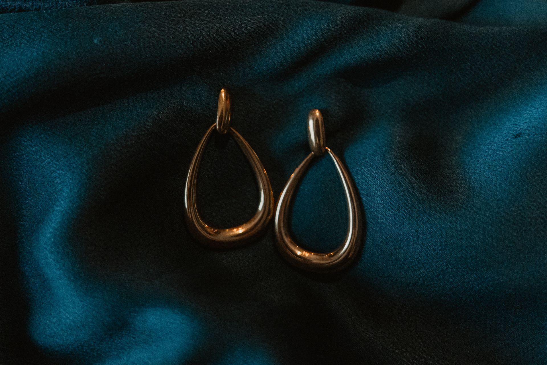 Ella oval oorbel