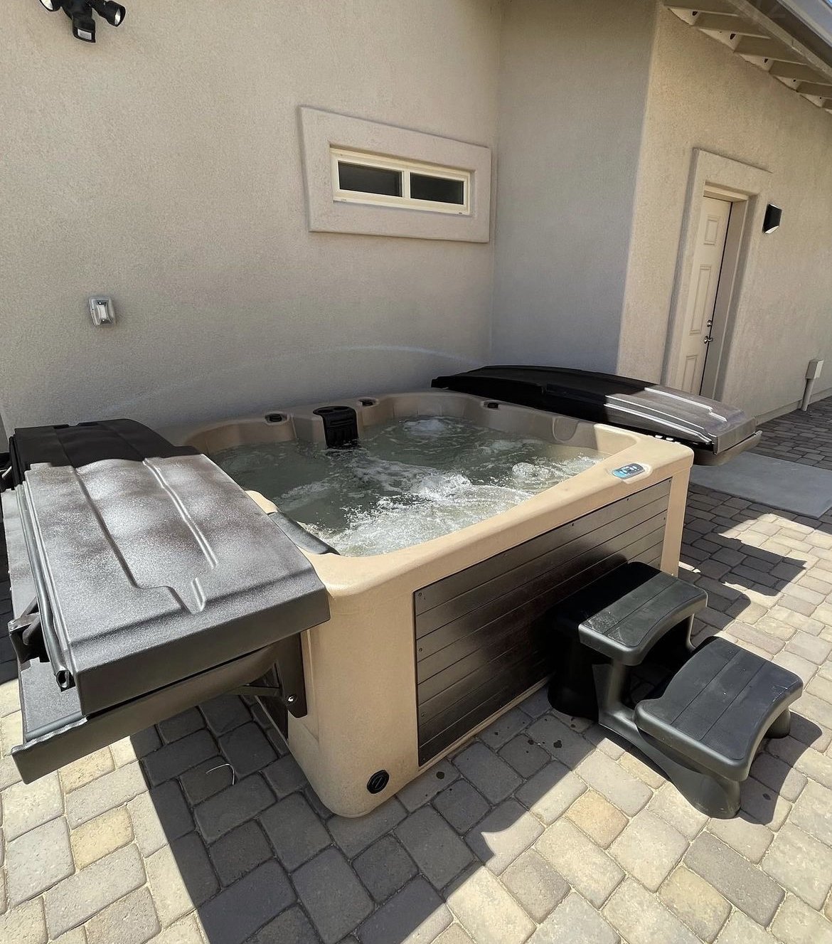 Best Spas Direct gallery