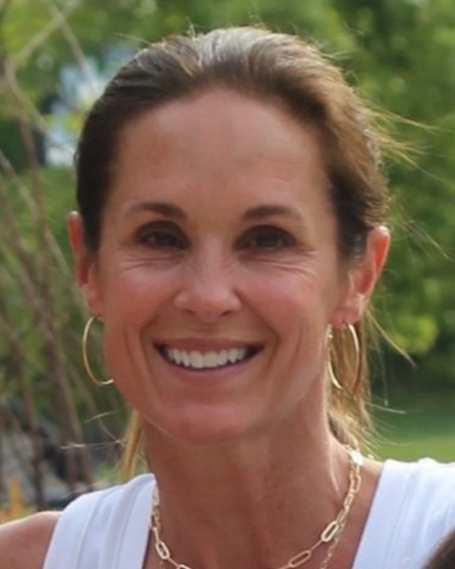headshot of Robin Bloodworth