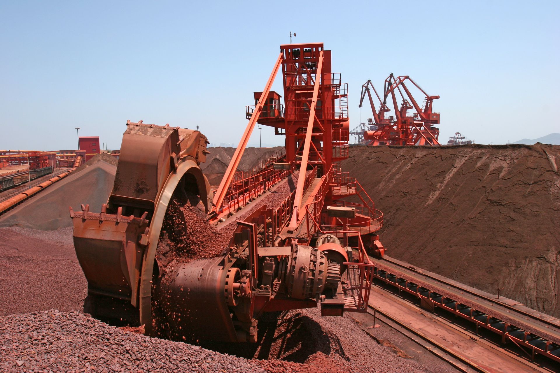 bucket wheel loader wear resistant buckets