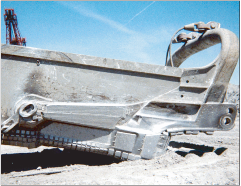 SAS Premium Dragline Bucket Wear Resistant Liner Systems 2