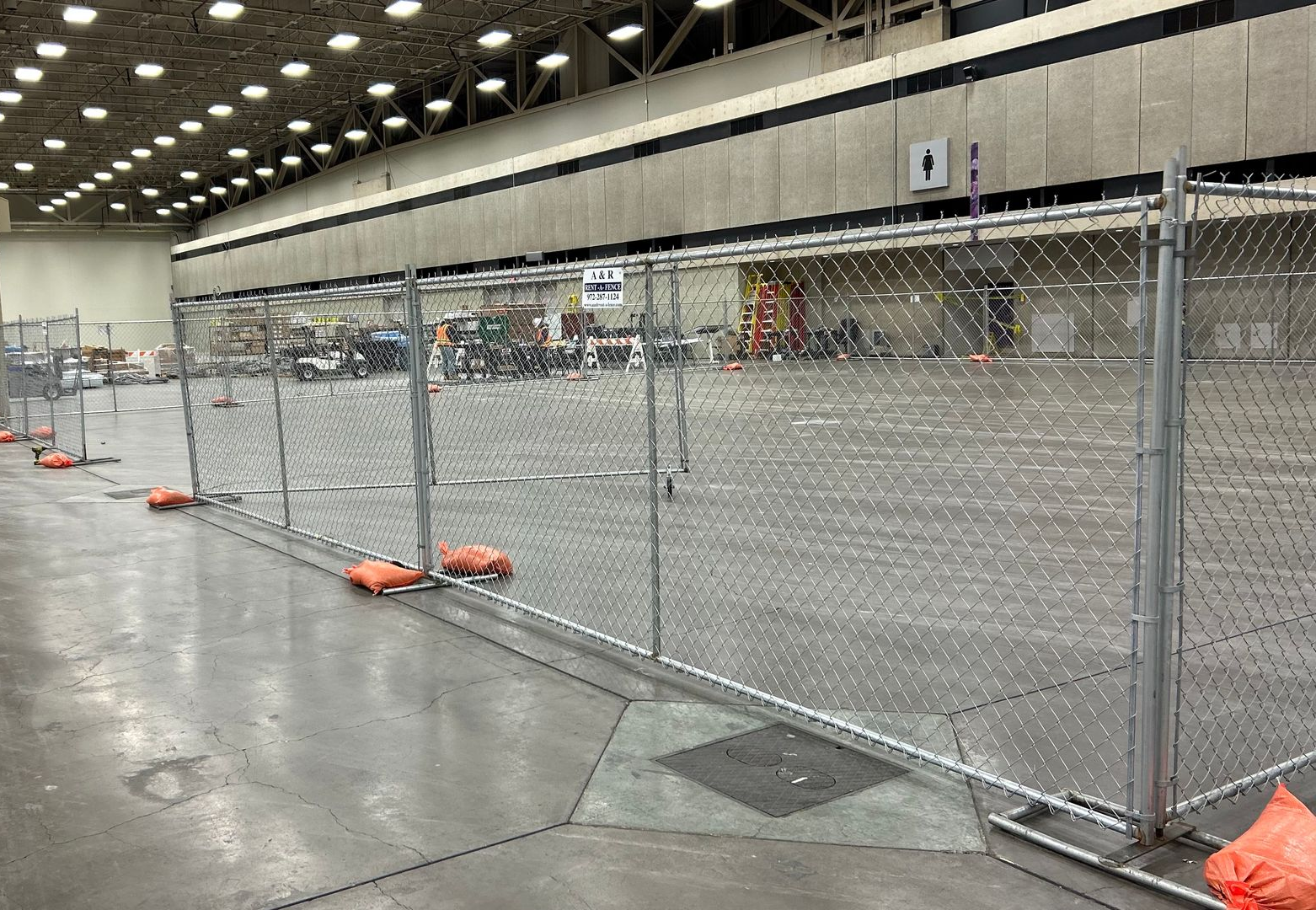 Temporary Welded Wire Fence Panels - A & R Rent-A-Fence