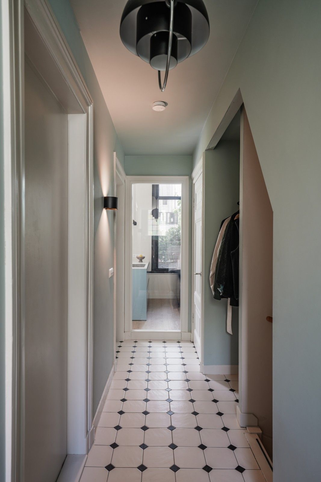 Entree beneden woning Utrecht | Villa18 Interieurs 
