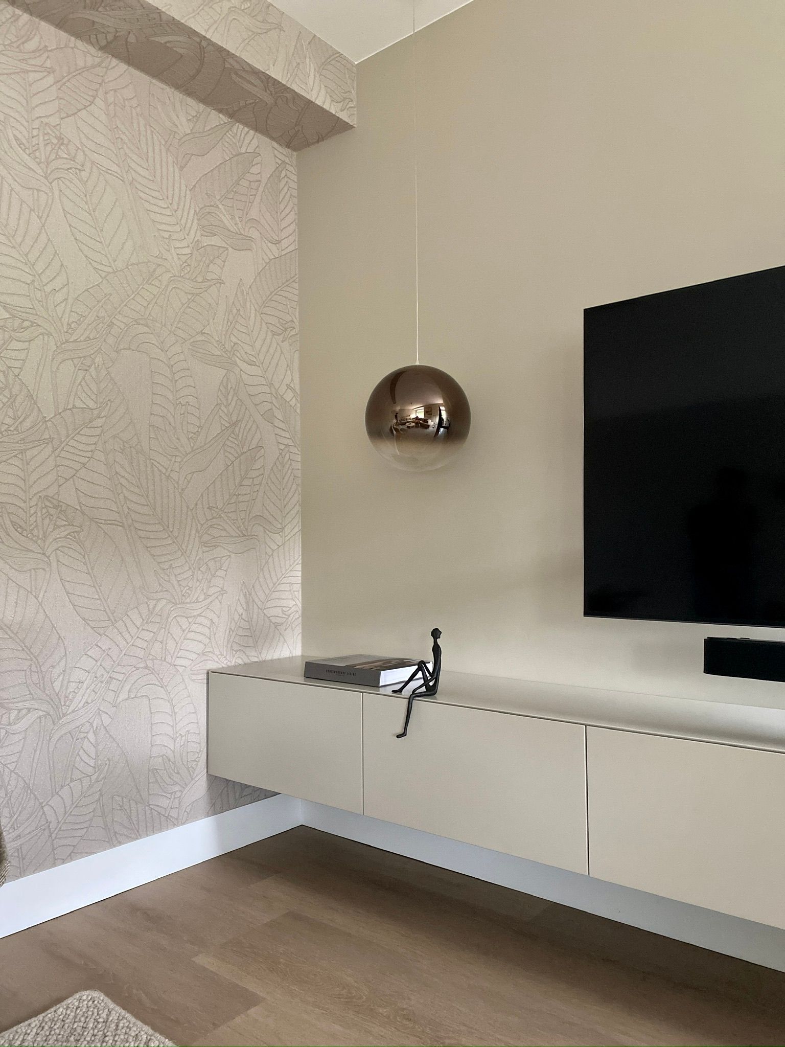 Metamorfose twee onder een kap Soest tv dressoir | Villa18
