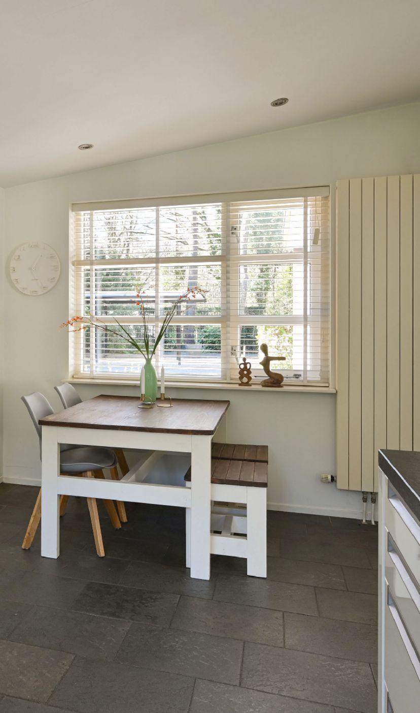 Metamorfose moderne villa Soest keuken voor | Villa18