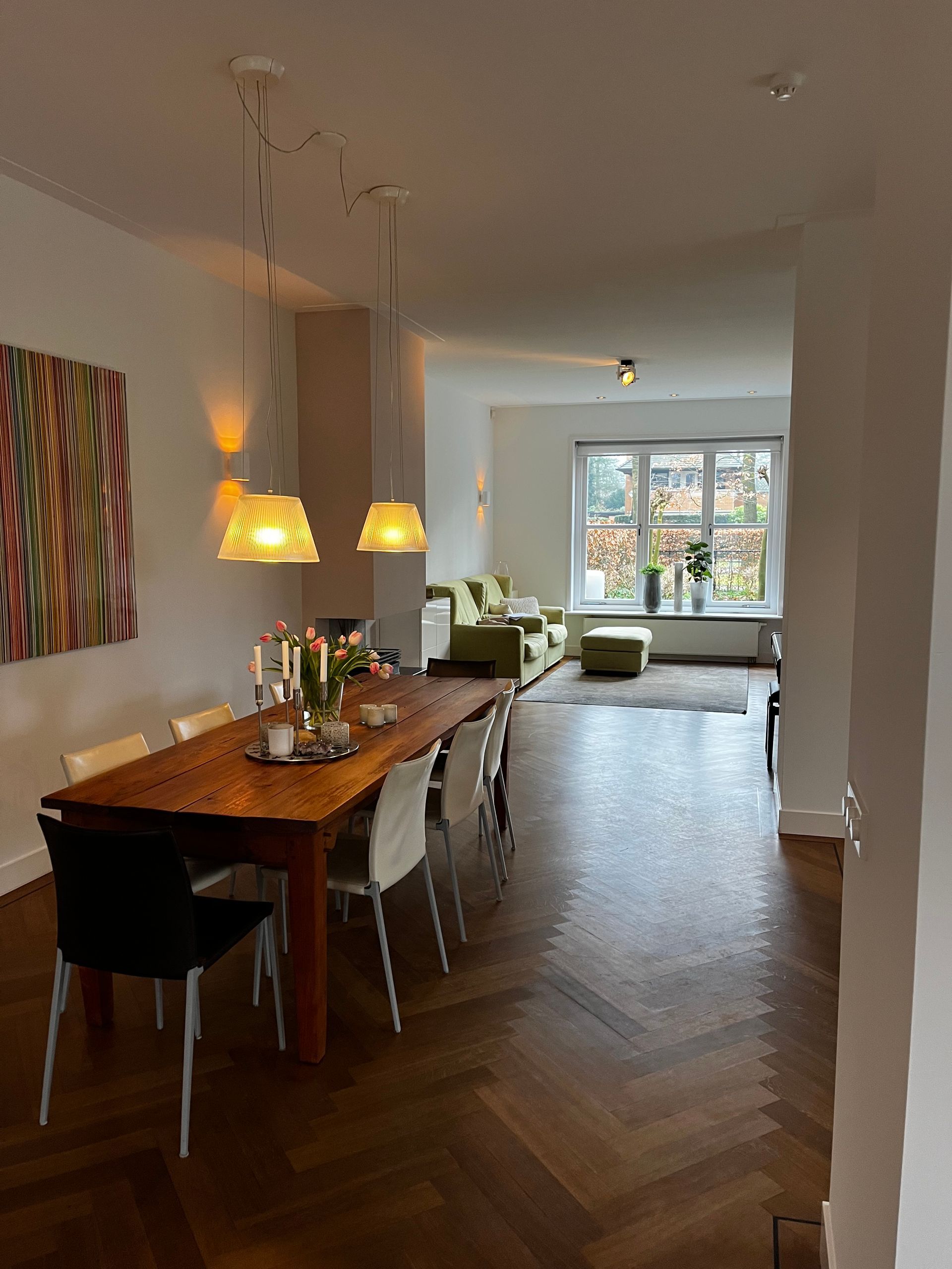 Metamorfose twee onder een kap Zeist eethoek en speelkamer voor  | Villa18