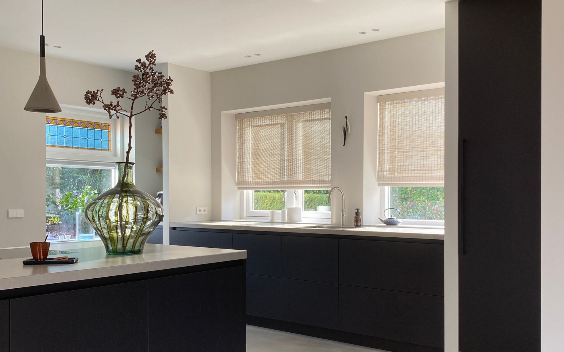 Ruime leefkeuken villa Soest | Villa18 Interieurdesign
