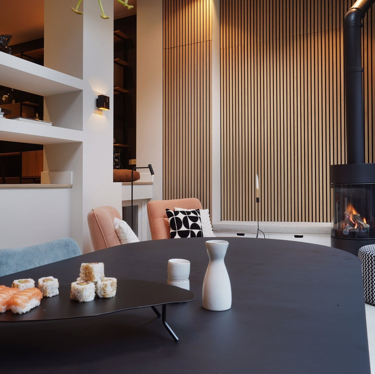 Interieuradvies moderne aanbouw met haard | Villa18 Interieurs