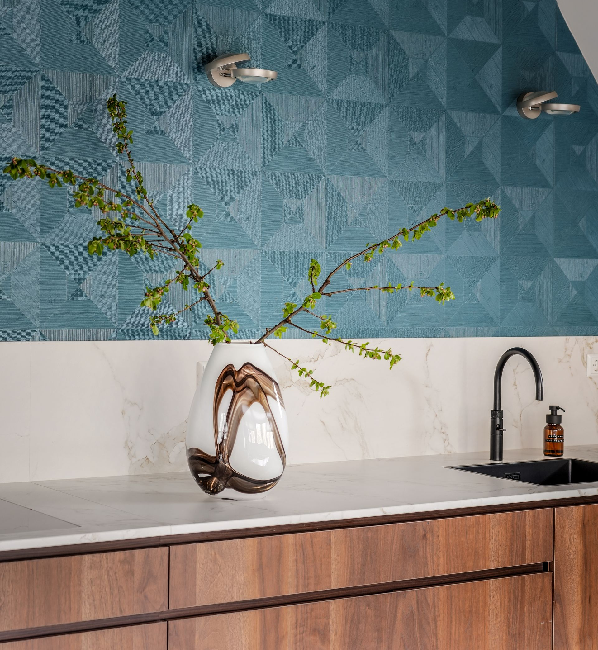 Project Zeist behang statement keuken Behang Arte Walls Squared