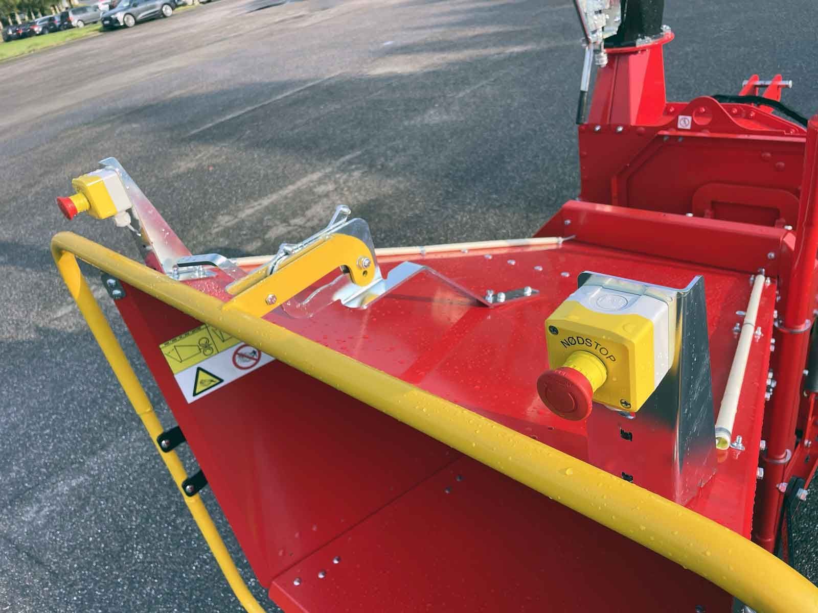 Emergency stop on PC-2700-PEH