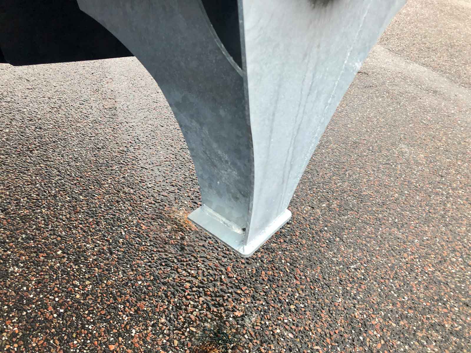 En støttefod der en indbygget i galvaniseret masskine