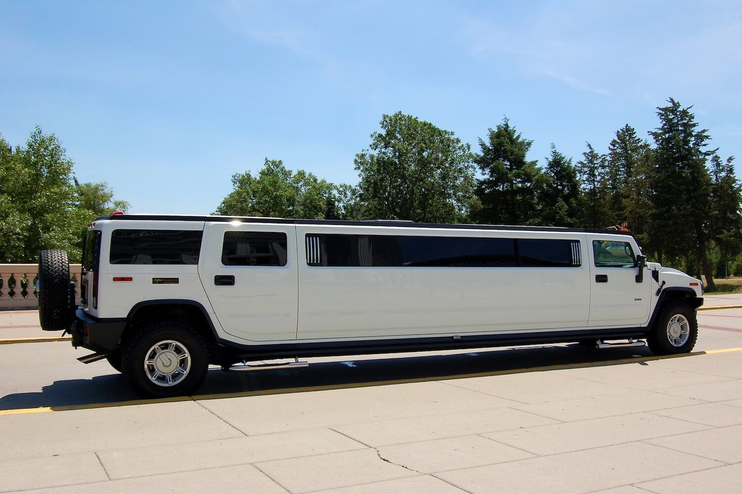 hummer limo rental