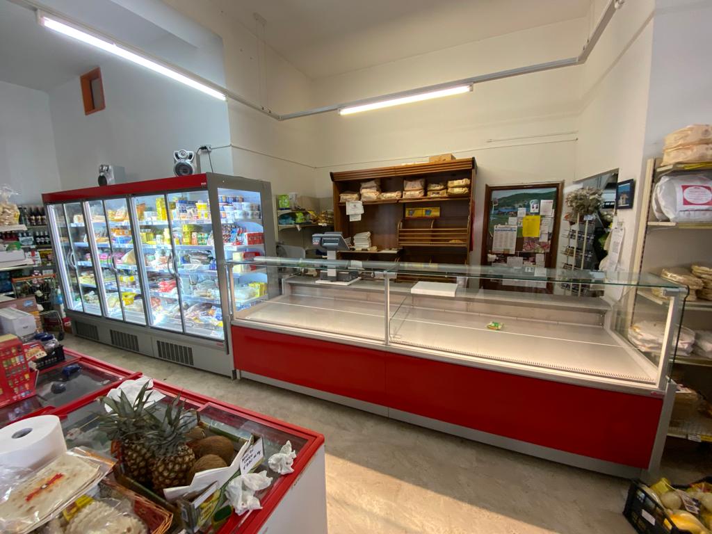 arredamento minimarket