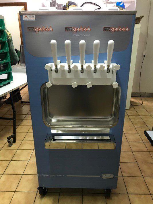 arredamento bar e gelaterie 16