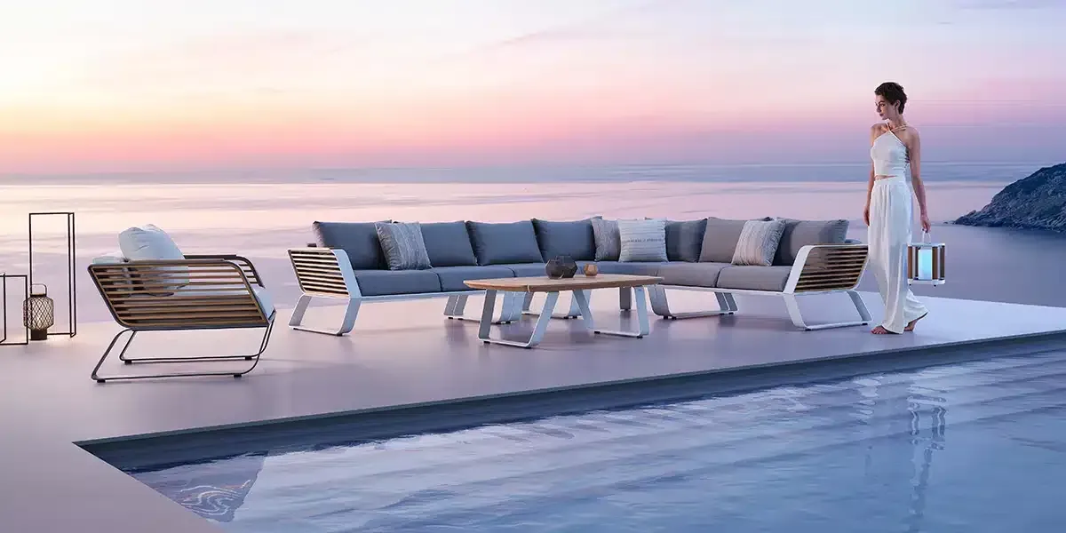 Divsni outdoor su piscina