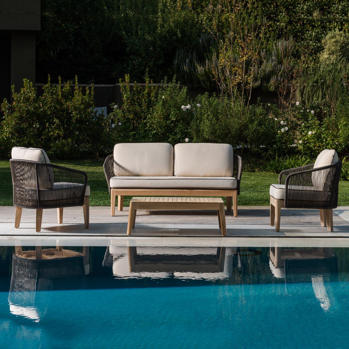 Arredo per piscina