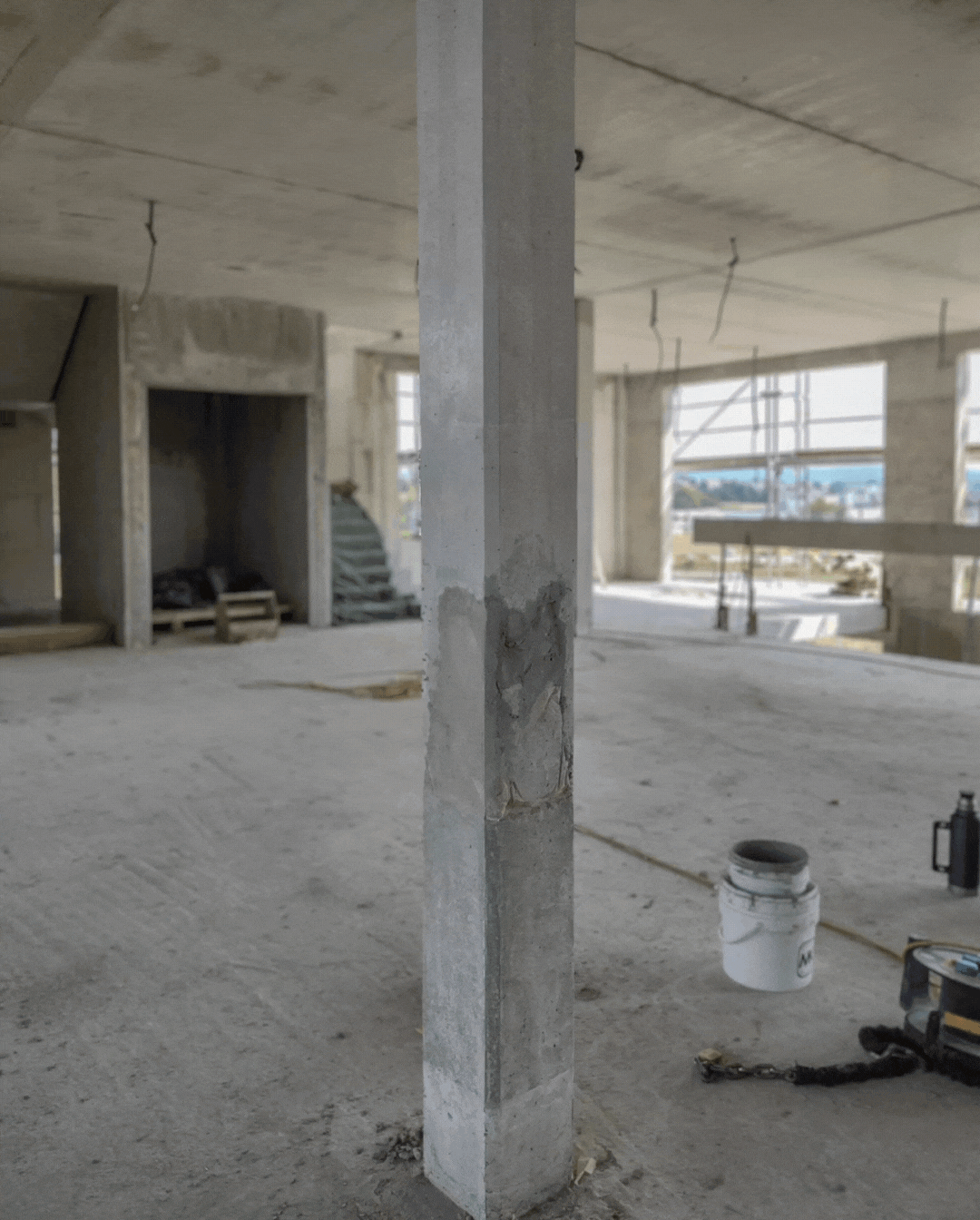 Sichtbeton, Beton reparieren, Beton ausbessern außen, beton lasieren, Microzement, Betonkosmetik Produkte, Betonkosmetik Spachtel, Sichtbetonkosmetik, Kiesnester im Beton reparieren, Betonwand ausbessern, Beton Lunker ausbessern, Betonlasur Farbe, Betonoberfläche behandeln, Beton Oberflächen sanieren, Betonfassade Sichtbeton, Sichtbeton lasieren, Kiesnester Beton, Kiesnester im Beton, Sichtbeton verschönern. Kosmetik Mörtel, Betonstufen ausbessern, Lunker im Beton, Sichtbetondecken, Betonkosmetiker, Wandgestaltung, Beton ausbessern, Beton behandeln, Beton Treppe, Betonlasur außen, Betonmauer reparieren, Sichtbeton Spachtel, Betonkosmetik selber machen, Sichtbeton reinigen, Betonlasuren, Betonkosmetik Preis, Betonplatte ausbessern, Sichtbeton Lasur, Betonkosmetik Berlin, Betonkosmetik Sachsen, Betonkosmetik Chemnitz, fugenloses Bad, Betonkosmetik Sichtbeton, Beton flicken, Sichtbeton sanieren, Reprofilierung Beton, Beton verschönern, raumkult Sichtbeton, Betontreppe reparieren