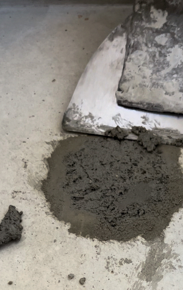 Sichtbeton, Beton reparieren, Beton ausbessern außen, beton lasieren, Microzement, Betonkosmetik Produkte, Betonkosmetik Spachtel, Sichtbetonkosmetik, Kiesnester im Beton reparieren, Betonwand ausbessern, Beton Lunker ausbessern, Betonlasur Farbe, Betonoberfläche behandeln, Beton Oberflächen sanieren, Betonfassade Sichtbeton, Sichtbeton lasieren, Kiesnester Beton, Kiesnester im Beton, Sichtbeton verschönern. Kosmetik Mörtel, Betonstufen ausbessern, Lunker im Beton, Sichtbetondecken, Betonkosmetiker, Wandgestaltung, Beton ausbessern, Beton behandeln, Beton Treppe, Betonlasur außen, Betonmauer reparieren, Sichtbeton Spachtel, Betonkosmetik selber machen, Sichtbeton reinigen, Betonlasuren, Betonkosmetik Preis, Betonplatte ausbessern, Sichtbeton Lasur, Betonkosmetik Berlin, Betonkosmetik Sachsen, Betonkosmetik Chemnitz, fugenloses Bad, Betonkosmetik Sichtbeton, Beton flicken, Sichtbeton sanieren, Reprofilierung Beton, Beton verschönern,  raumkult Sichtbeton, Betontreppe reparieren