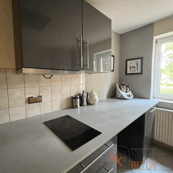 Mikrozement, Bodenbeschichtung, BetonLook, Betontreppe außen versiegeln, fugenlose Dusche, Betonretusche, Sichtbeton lasiert, Sichtbetonarbeiten, Sichtbeton Kosmetik, Betontreppe verschönern, Betontreppe Mikrozement, Beton Ciré, Mikrozement Chemnitz, Mikrozement Sachsen, Mikrozement kaufen, Beton Ciré kaufen, Microcement, Microzement, Mikrozement Chemnitz, Fugenlos, Fugenlose Böden, Fugenloses Bad, Bad ohne fliesen, Mikrozement über Fliesen, fugenlose Beläge, raumkult Sichtbeton, Fugenlose Treppe,