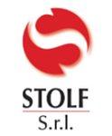 Logo di STOLF Srl con un emblema circolare astratto rosso sopra una scritta nera su sfondo bianco.