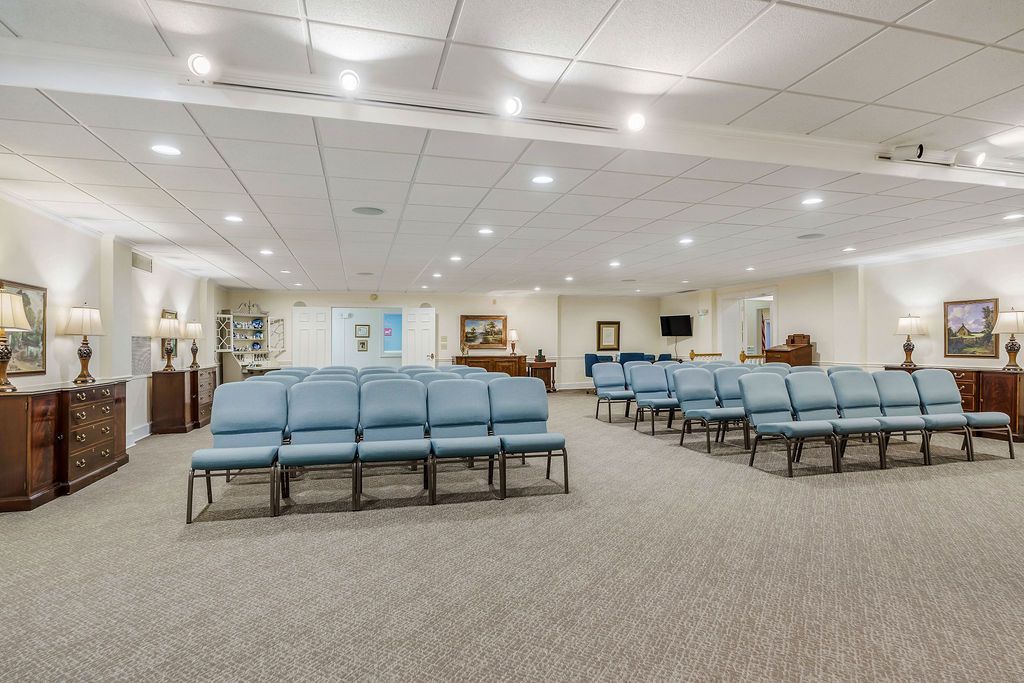 Several Photos of Cookeville Chapel of Hopper, Huddleston & Horner Funeral Home