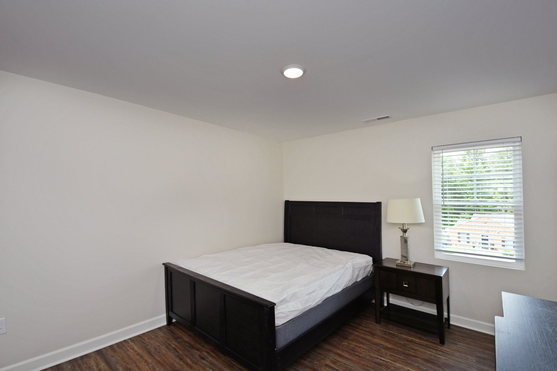 978 palm drive bedroom