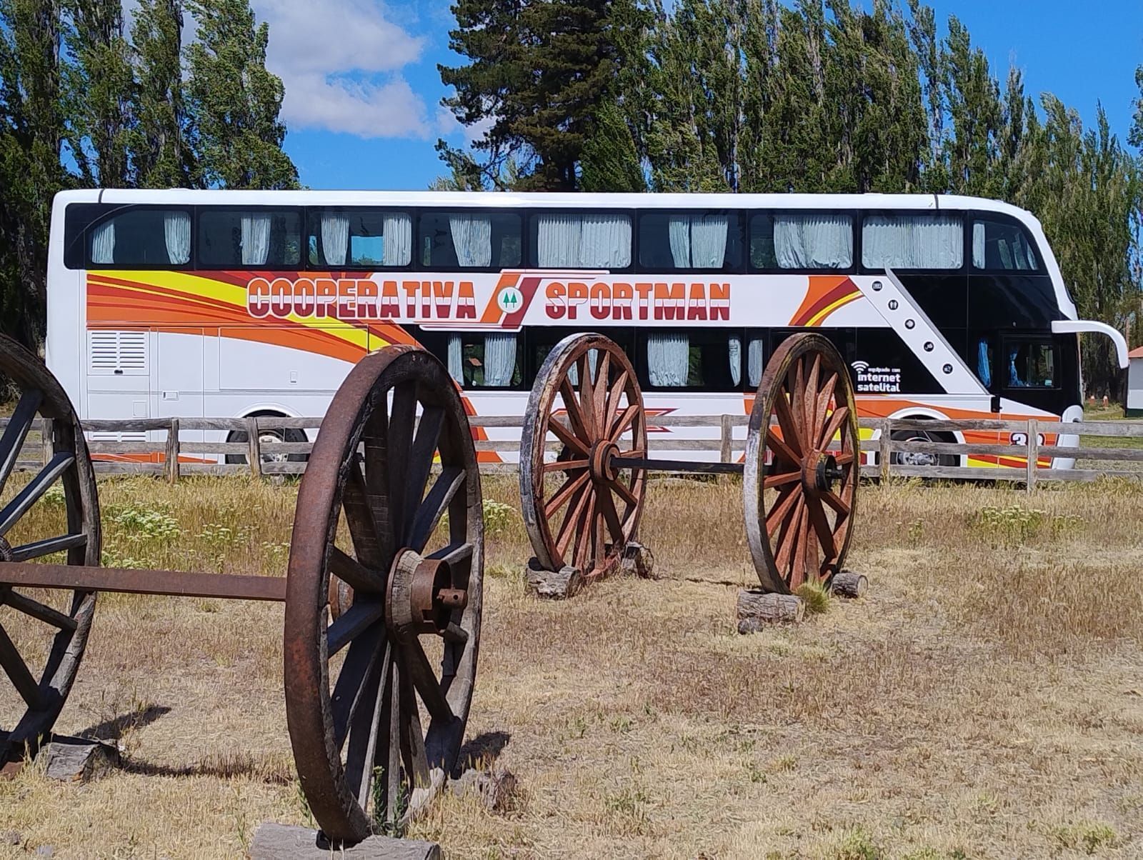 Bus de Transportes Sportman en ruta