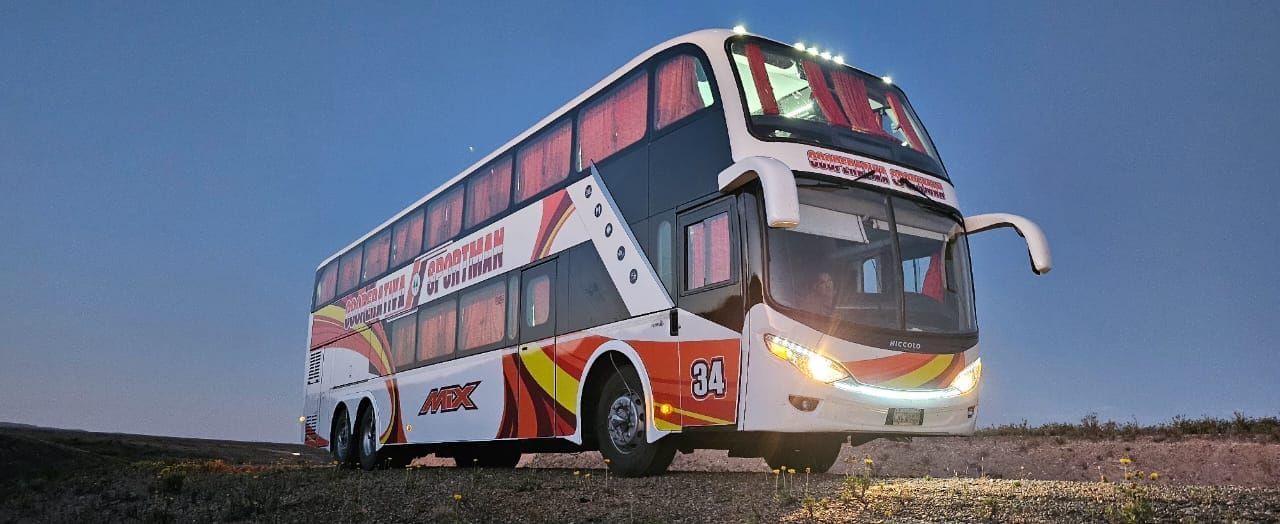 Colectivo de Transportes Sportman en ruta patagónica