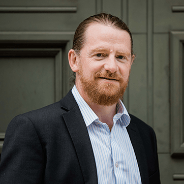 Colin White, Ortus