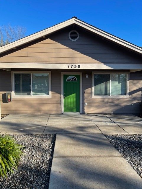 exterior home 15