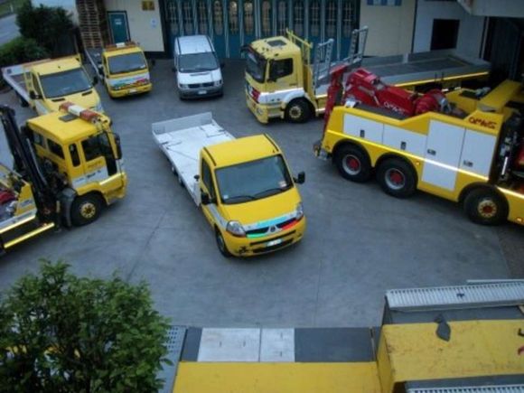 mezzi per soccorso stradale