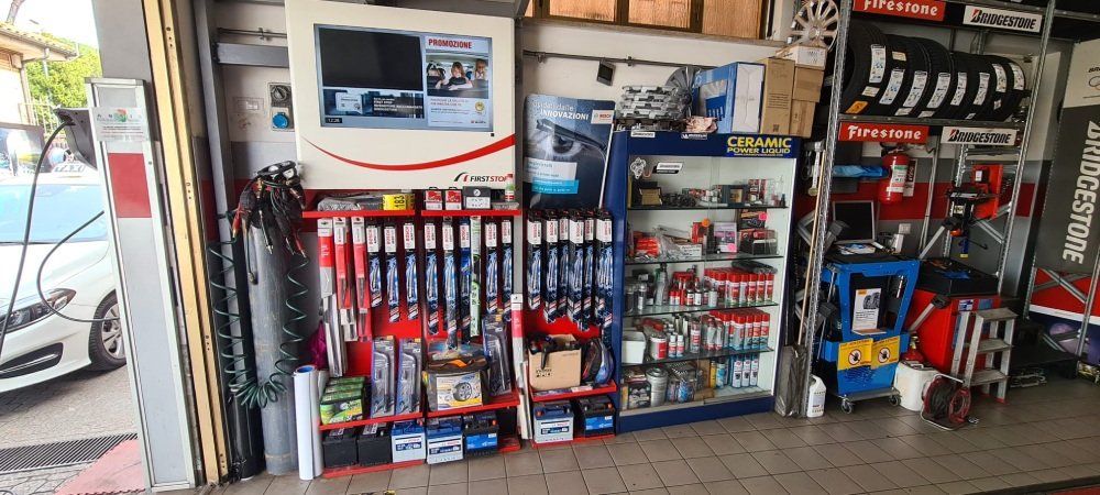 esposizione prodotti auto