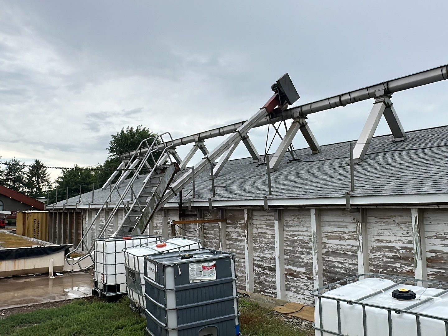 roofing services 152