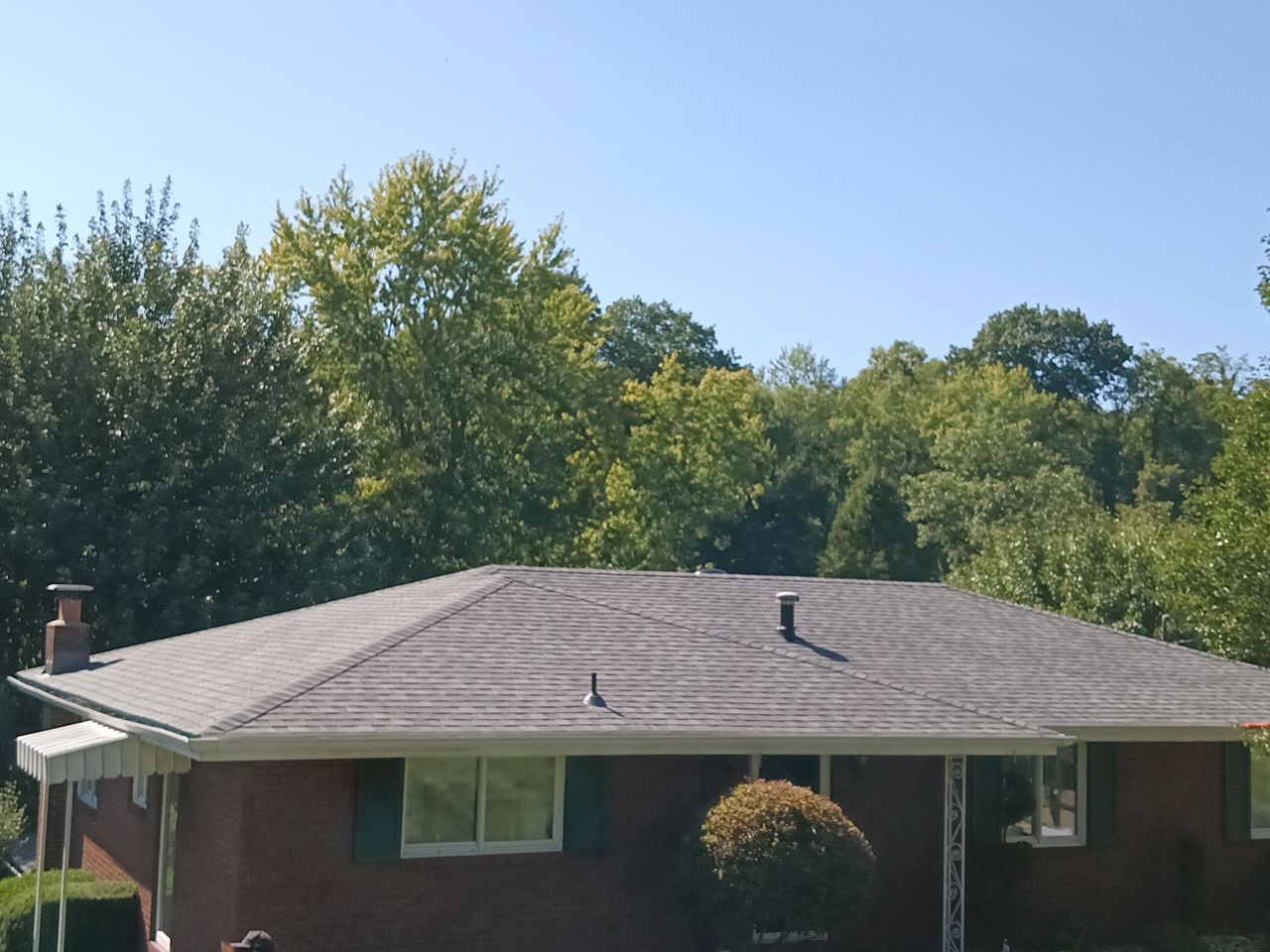 roofing services 185