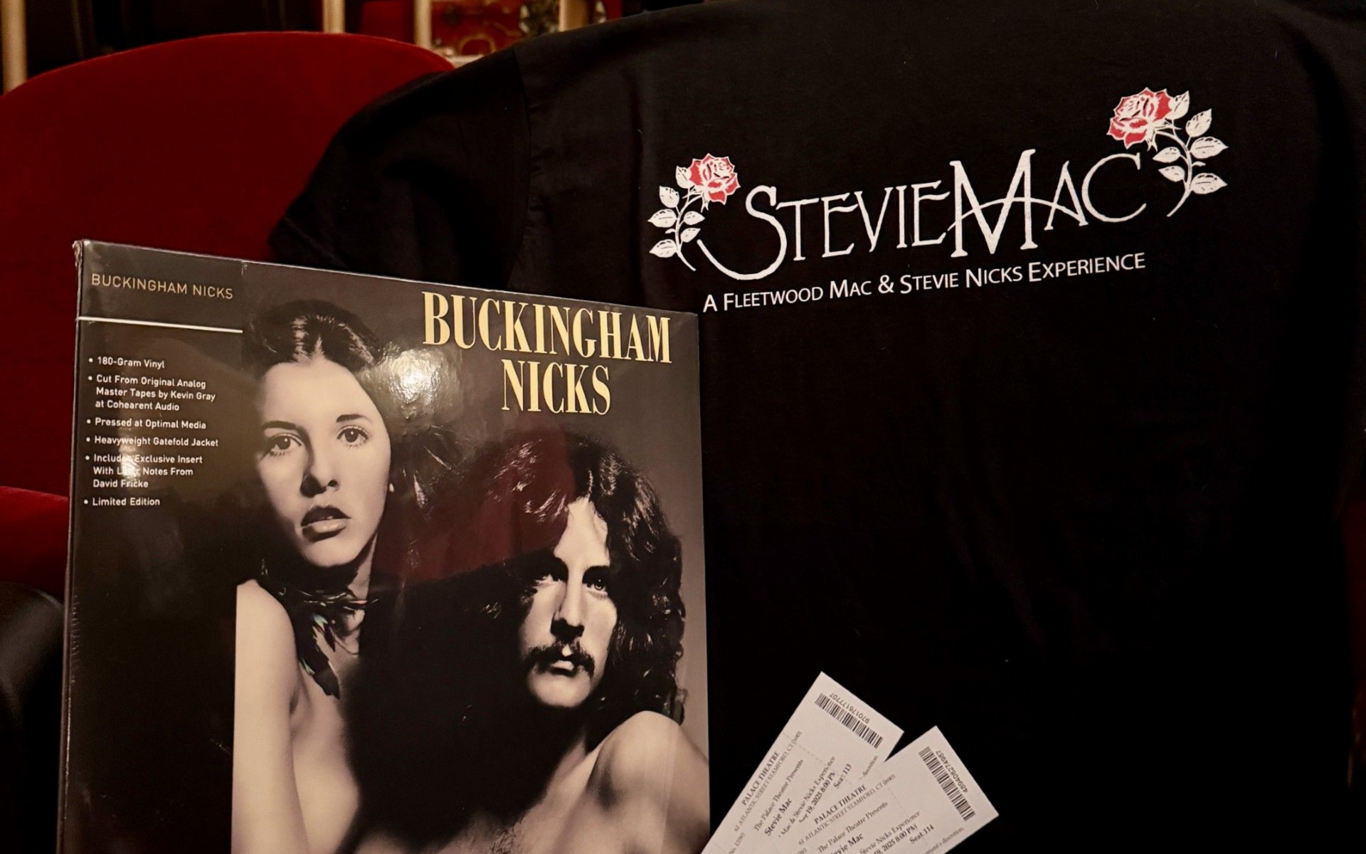 ULTIMATE HOLIDAY GIVEAWAY FOR FLEETWOOD MAC FANS!