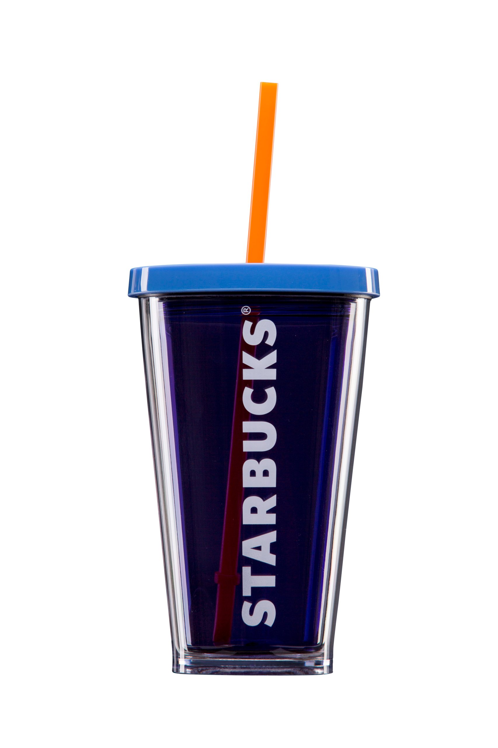 Copo alto da Starbucks com tampa azul e canudo laranja sobre fundo branco.