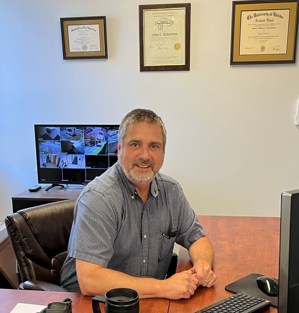 About Quarters Real Estate Services NC