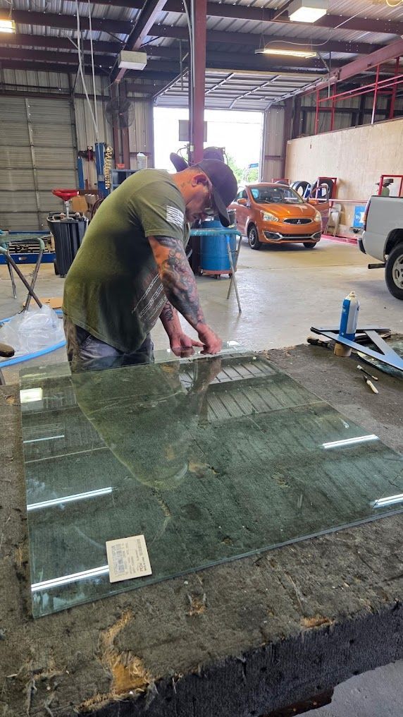 Glass Service | Acadiana Glass & Tire