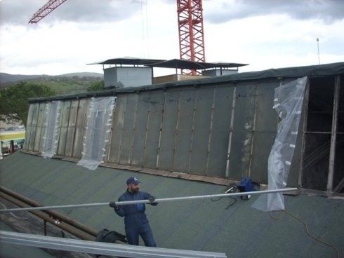 Posa di coperture edili