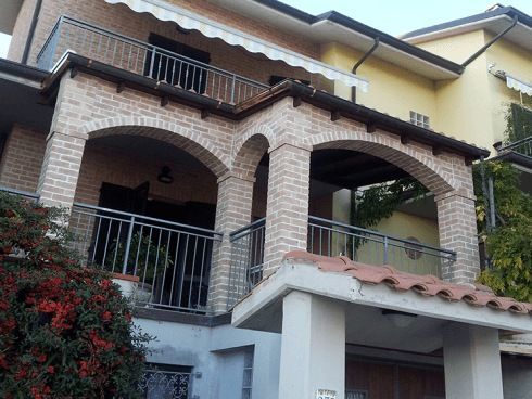 Ripristino facciata di una casa