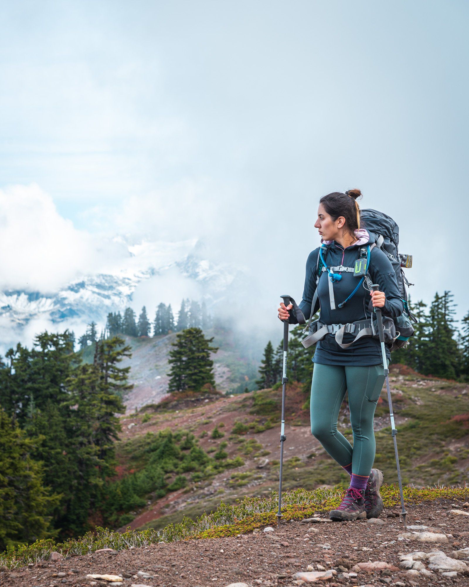 23kg on the back on my way to the Elfin lakes